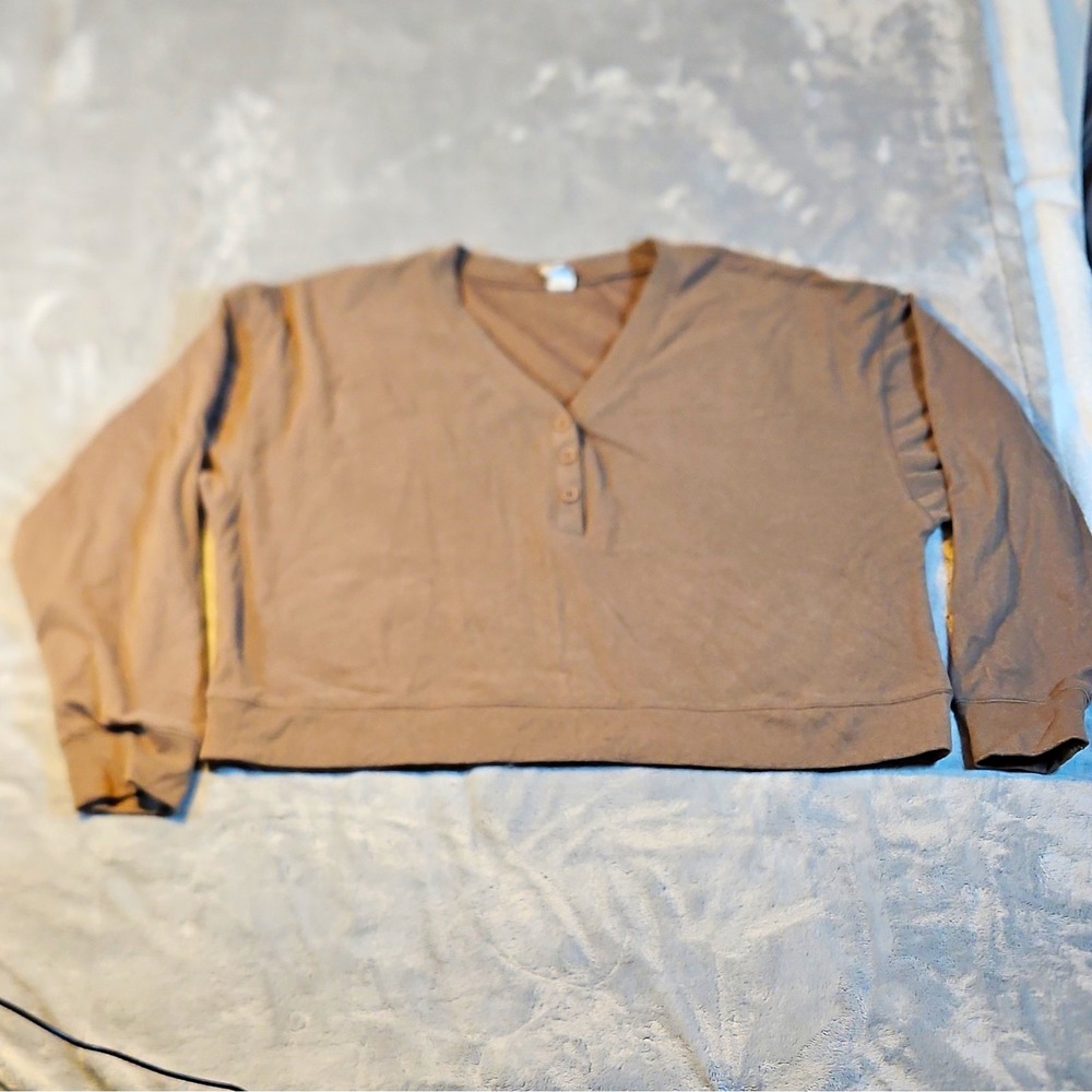 Velocity Women's Brown V-Neck Henley Button Accent Pullover Sweatshirt S